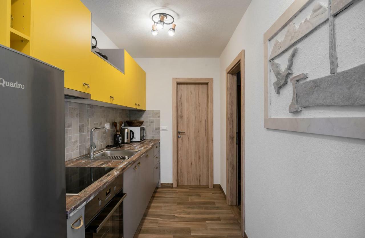 Apartment Cesarica Башка-Вода Экстерьер фото