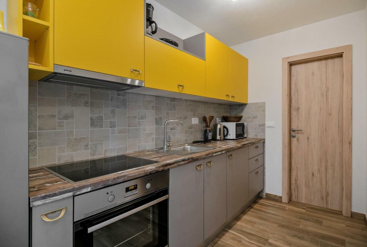 Apartment Cesarica Башка-Вода Экстерьер фото