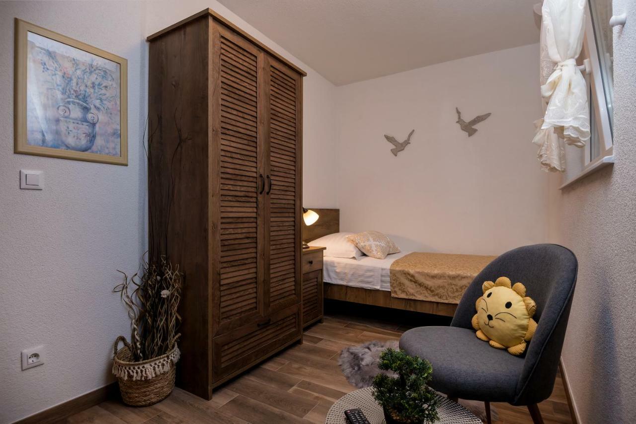Apartment Cesarica Башка-Вода Экстерьер фото