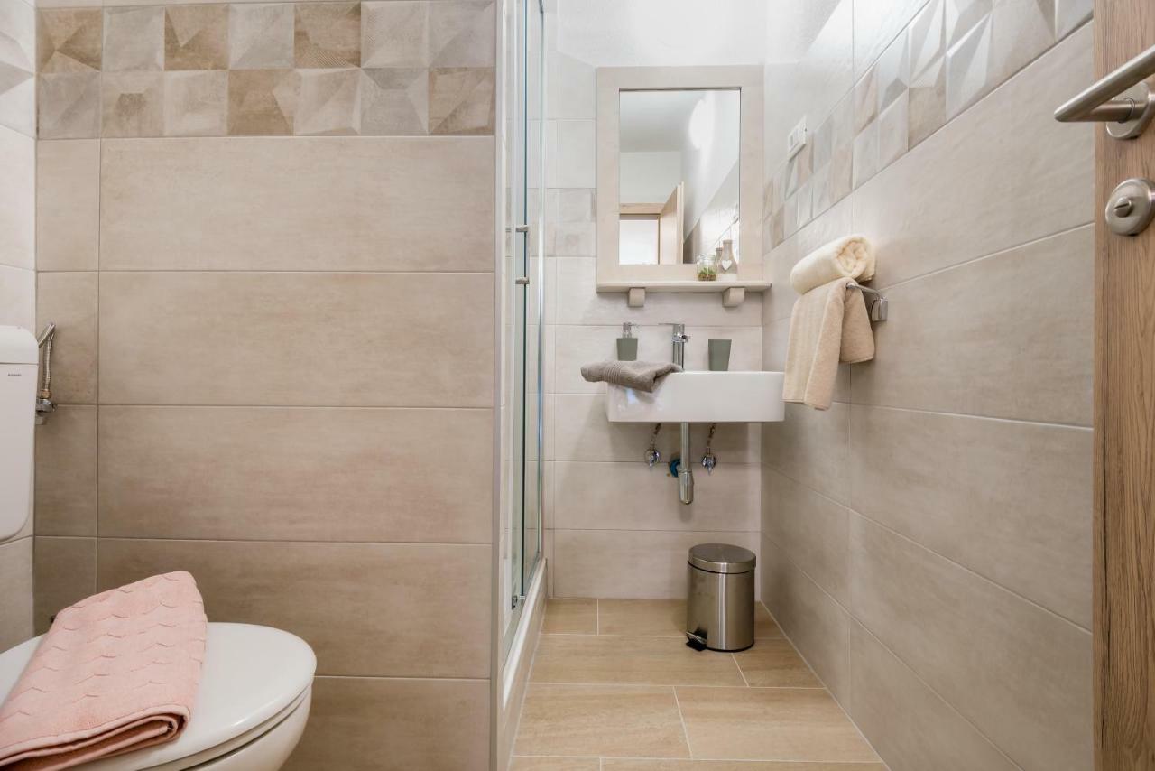 Apartment Cesarica Башка-Вода Экстерьер фото